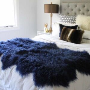 NWT POTTERY BARN DORM TEEN MONGOLIAN FAUX FUR THROW BLANKET NAVY BLUE 60X45 INCH